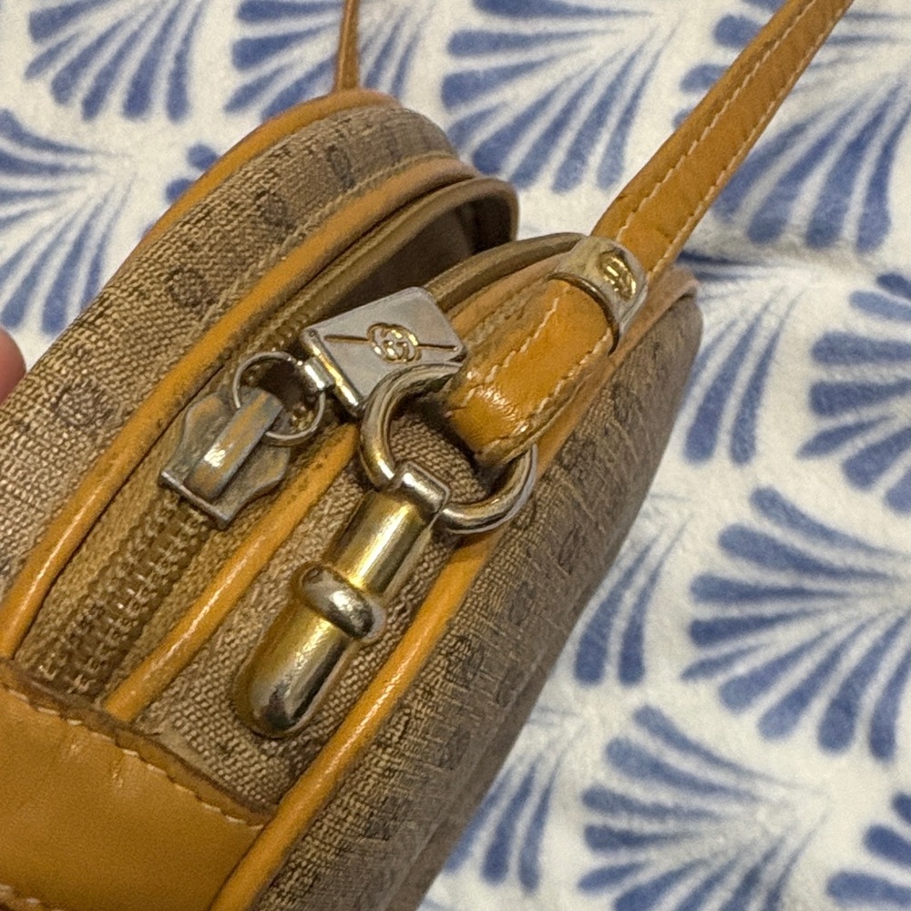Gucci Monogram RARE Vintage 1980s Micro GG Round Ophidia Canteen. Made in Italy - Picture 5 of 16